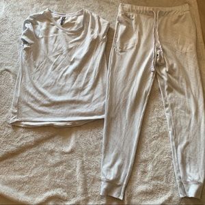 Super soft pajama set!